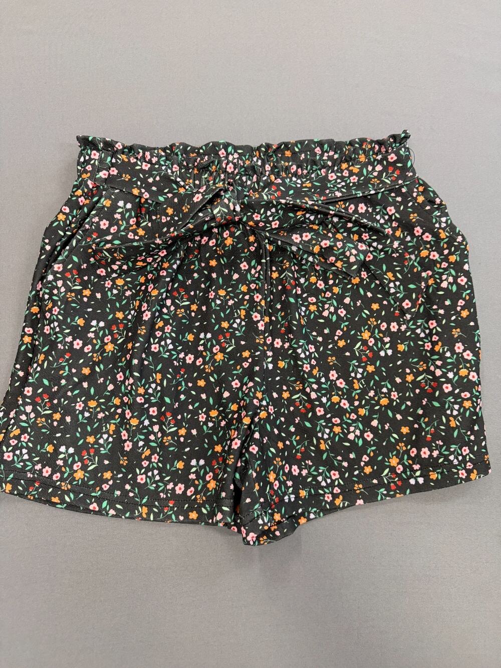 Forever Love Women's Floral Shorts SM Black Multicolor High Rise Wide Leg NWT